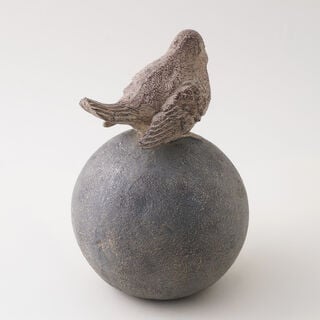 Homez Resin Birdie Standing On Orb Looking Up, Grey 16*17.5*24 Cm