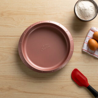Betty Crocker Non Stick Round Pan Rose Color