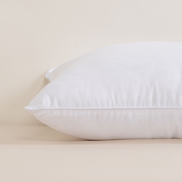 Boutique Blanche mircofiber pillow image number 5