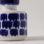 Homez Ceramic Blue And White Vase 11.8*11.8*15.5Cm image number 4