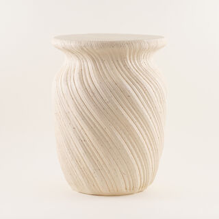 هومز مقعد ديكوري ريزن بلون كريمي 33.5*34*43.5 سم