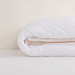 بوتيك بلانش حشوة لحاف كلاود مقاوم لتسرب الريش قطن مزيج أبيض 200*200 سم image number 2