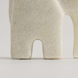 Homez resin elephant sculpture 13.5*6*14cm, offwhite