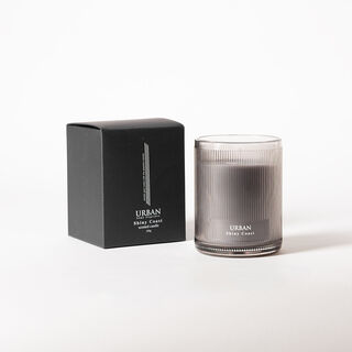 شمعة معطرة برائحة نسيم الصيف في وعاء سيراميك   160 جم