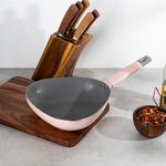 Alberto Non Stick Fry Pan With Pouring Lip Pink Color image number 3