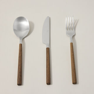 La Mesa 18 pcs cutlery set with wooden handle, silver