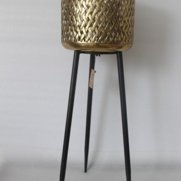 Metal Planter image number 3