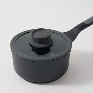 Berghoff covered saucepan 18cm, black
