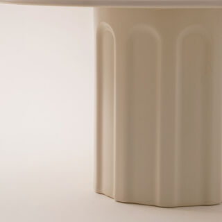 La Mesa porcelain cake stand Taibah collection, cream dia 12inch