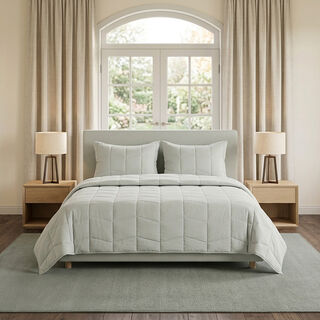 Boutique Blanche 3 Piece Sage Microfiber Polyester Geometric Quilt Set, Super King/King 260*240 Cm