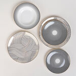 18 PCS NEW BONE PORCELAIN DINNER SET image number 0