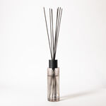 موزع عطور مع أعواد 430 مل برائحة التونكا والقرنفل image number 1