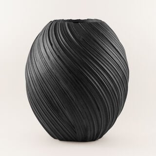 Homez Irene Planter Resin Black 45.3*45.3*51 Cm