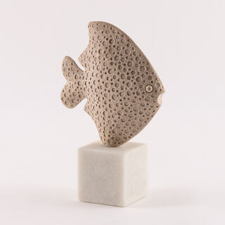 هومز قطعة ديكور ريزن شكل سمكة 16.2*7.5*25سم، بيج