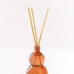 معطر زجاجي بعطر العود بني image number 2