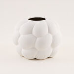 هومز أصيص نبات خزفي أبيض 22.3*22.3*16.6 سم image number 0