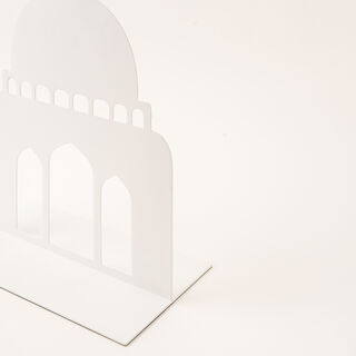 تحفة ديكور رمضاني معدن باللون الأبيض من هومز 39*22*57 سم