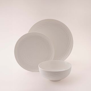 La Mesa 18pcs modern textured dinner set