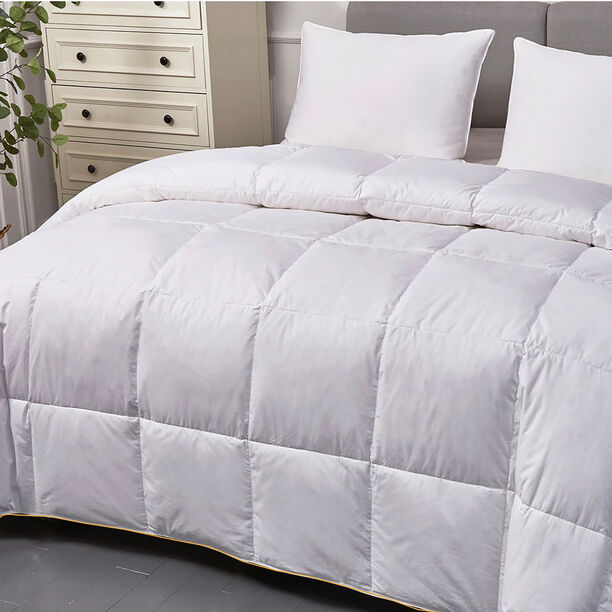 Cottage cloud duvet with a down proof finish 200*200cm image number 1