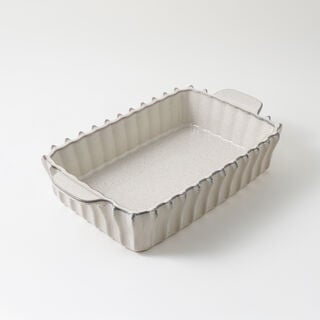 La Mesa oven to table wavy rectangular dish 39*22.5*8.5cm, cream