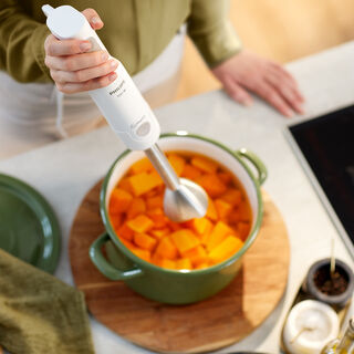 Philips, ProMix Hand Blender, 700W, Fast and Efficient Blending, White.