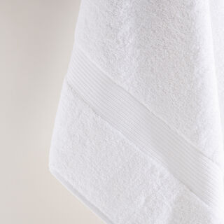 Boutique Blanche White Egyptian Cotton Luxury Bath Towel, 140*70 Cm