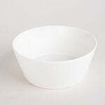 Porcelain Round Salad Bowl With Rattan Basket image number 3