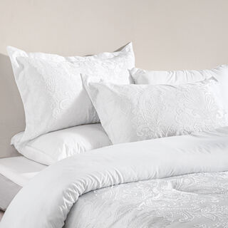 Boutique blanche 3pcs jacquard comforter set king, in white 220*240cm