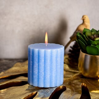 شمعة معطرة لون أزرق