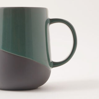 Dallaty Ceramic Mug In Green
