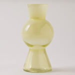 Homez 100 ml glass diffuser with reeds and white oud scent oil image number 1