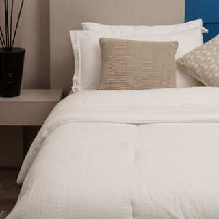Boutique blanche embroidered 3pc comforter super king white 250*260 cm
