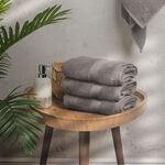 Boutique Blanche grey ultra soft cotton bathroom towl 70*140 cm image number 5