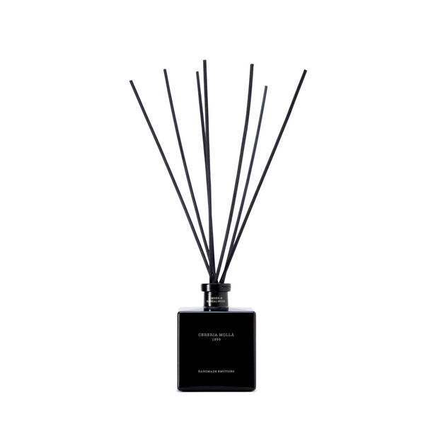 Amber & Sandalwood reed diffuser 500 mL image number 0