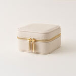 Homez travel square small faux leather jewelry box, offwhite 9*9*5cm image number 0
