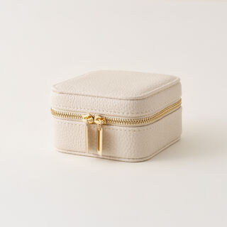 Homez travel square small faux leather jewelry box, offwhite 9*9*5cm