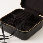 Homez travel square medium faux leather jewelry box, black 15.2*15.2*10.2cm image number 3