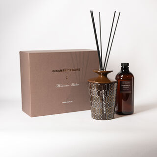 معطر جو مع اعواد برائحة العنبر الأسود 900 مل