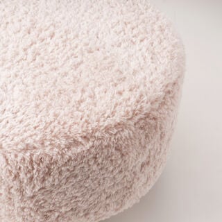 Homez fur chair with wooden legs, pink