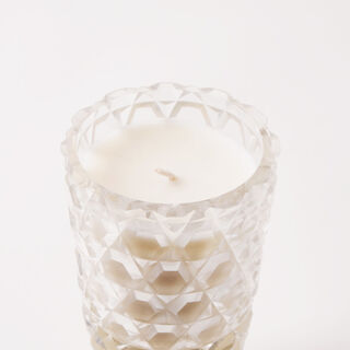 هومز شمعة زجاجية بقاعدة رخامية برائحة العود والعنبر