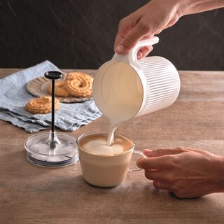 Snips milk creamer 10*15.3cm, white