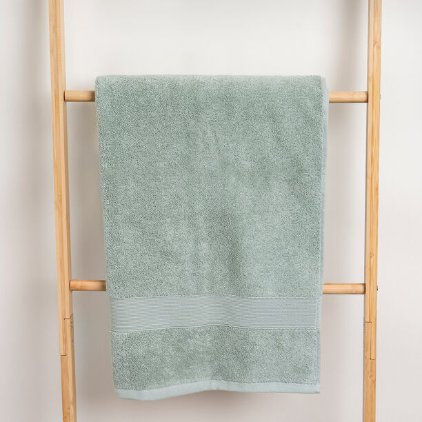 Bath Towel image number 3