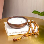 شمعة معطرة في وعاء خشبي   12.7*3.1 سم image number 0