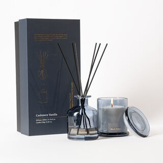 Gift box contain 200ml diffuser and 250g scented candle jar