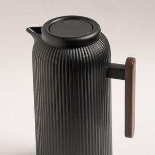 Dallaty black plastic vacuum flask 1L