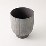 Designers made ceramic planter, brown 17.5*20.5cm image number 1