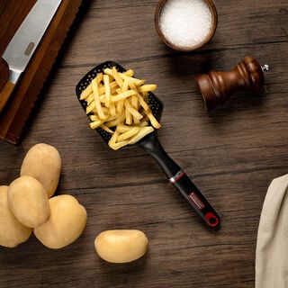 Betty Crocker Plastic Colander Spoon