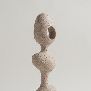 Homez resin sculptural figure, beige 7.5*7*35.4cm