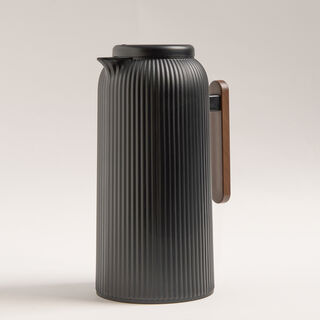 Dallaty black plastic vacuum flask 1L