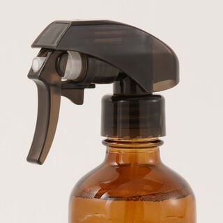 Homez Bougie Room Spray Fragrance Liquid Precious Amber 220 Ml